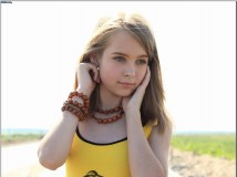 Evy-yellowmini-teenmodeling