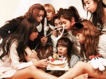 Girls Generation In Tokyo 少女时代 – 东京写真 The Fist Photobook [240P200M]