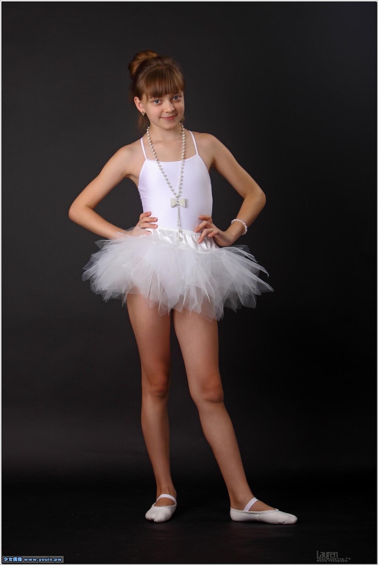 lauren_model_whitetutu_teenmodeling_tv_001~1.jpg